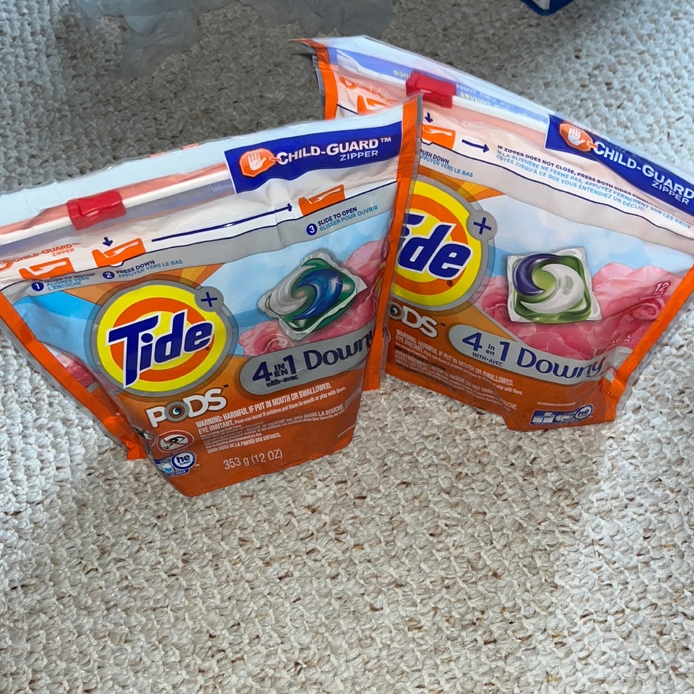 2 Tide Pods